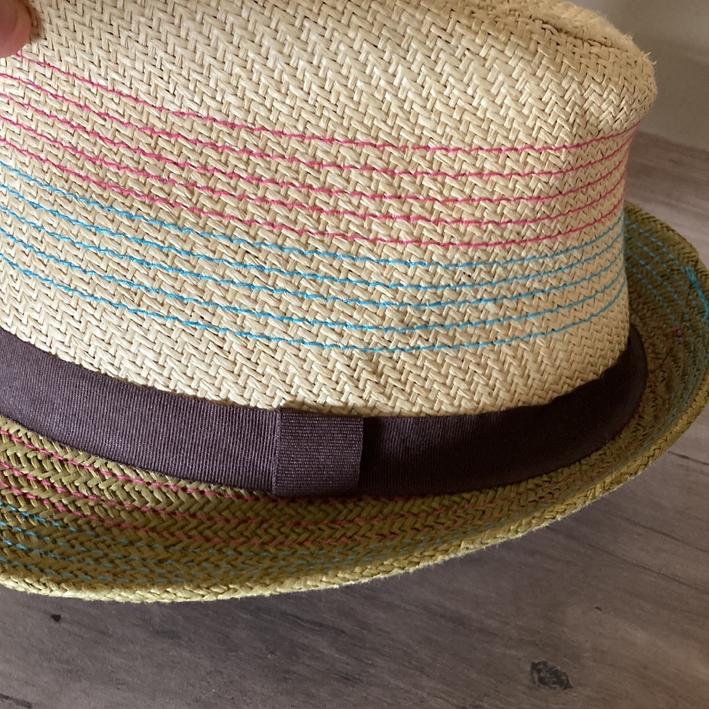 Fedora - Picture 3 of 5
